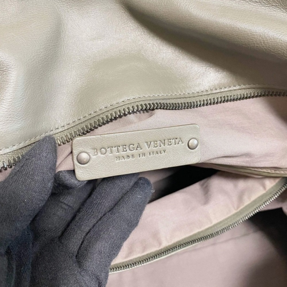 BOTTEGA VENETA Intrecciato Grey Boston Bag - Picture 16 of 16